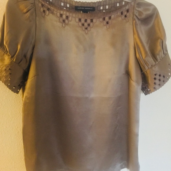 Banana republic - Picture 3 of 5